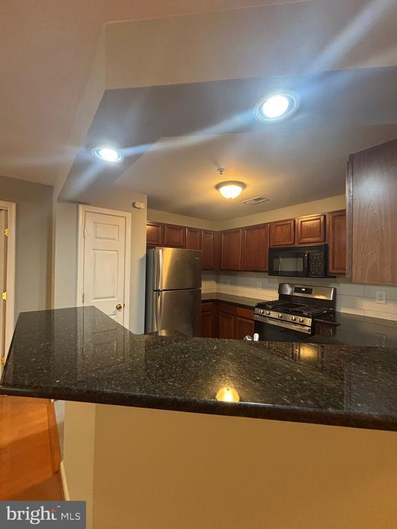 Building Photo - 13107 Millhaven Pl