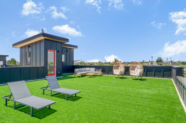 Building Photo - 4800-4802 S Slauson Ave