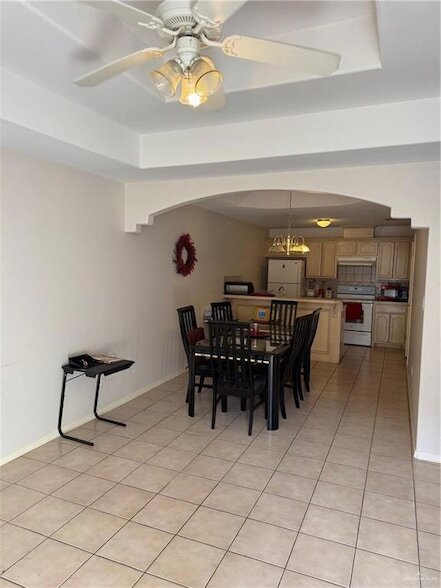 Building Photo - 1500 W Prosperity Dr