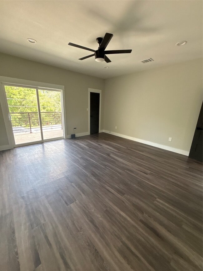 Building Photo - 8119 Venus St
