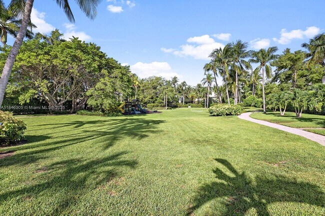 Building Photo - 5 Coconut Ln