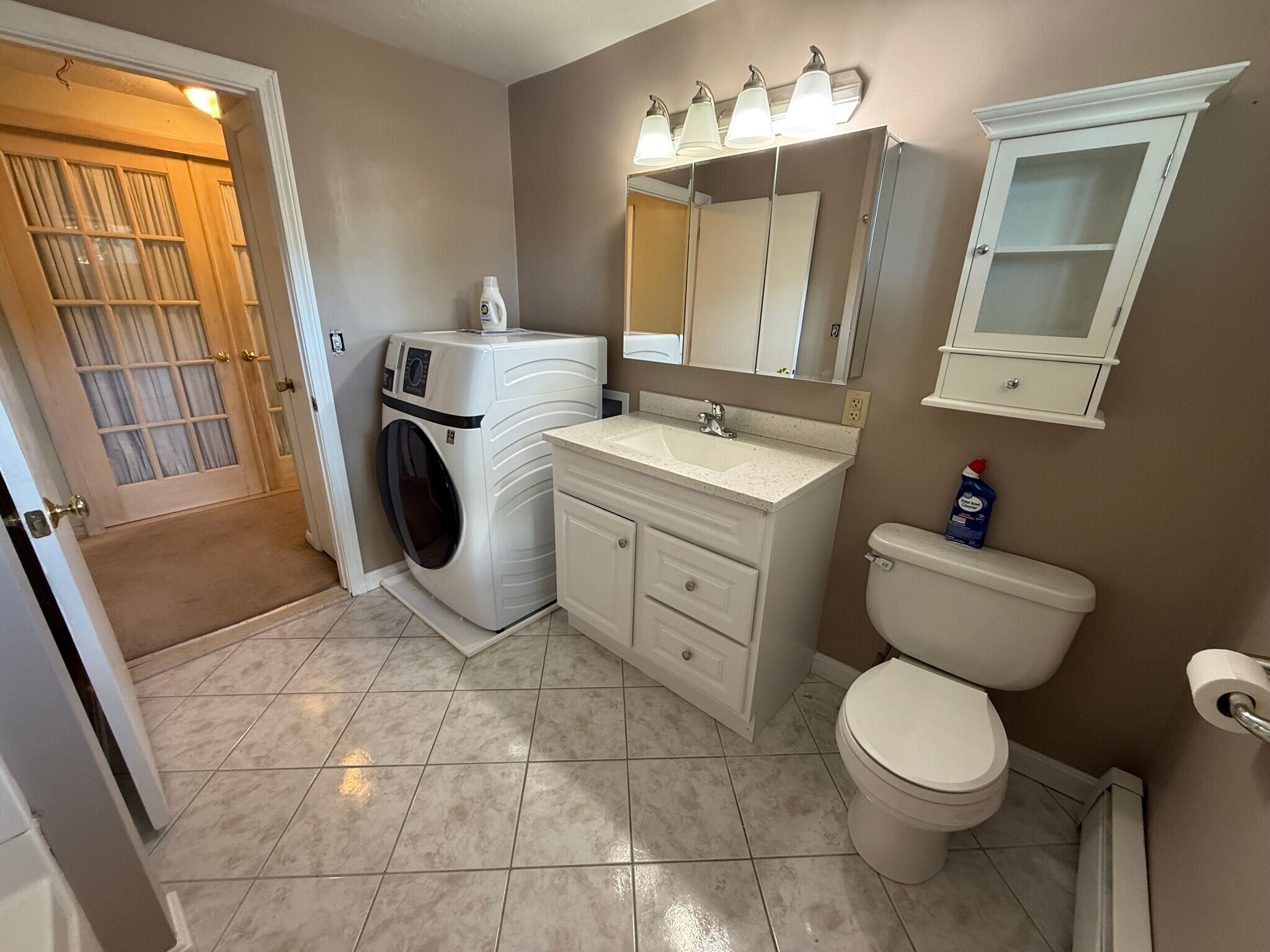 Bathroom laundry - 5 Norton Way