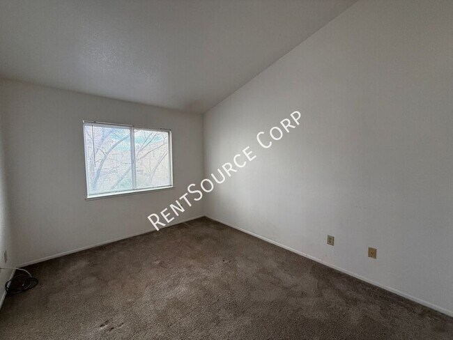 Building Photo - 42456 Coronet Ct