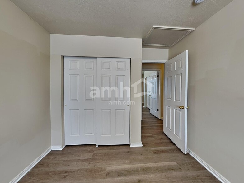 Building Photo - 2872 W 2075 S