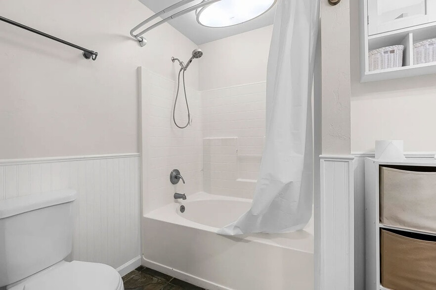 Building Photo - 4422 Up Chick St