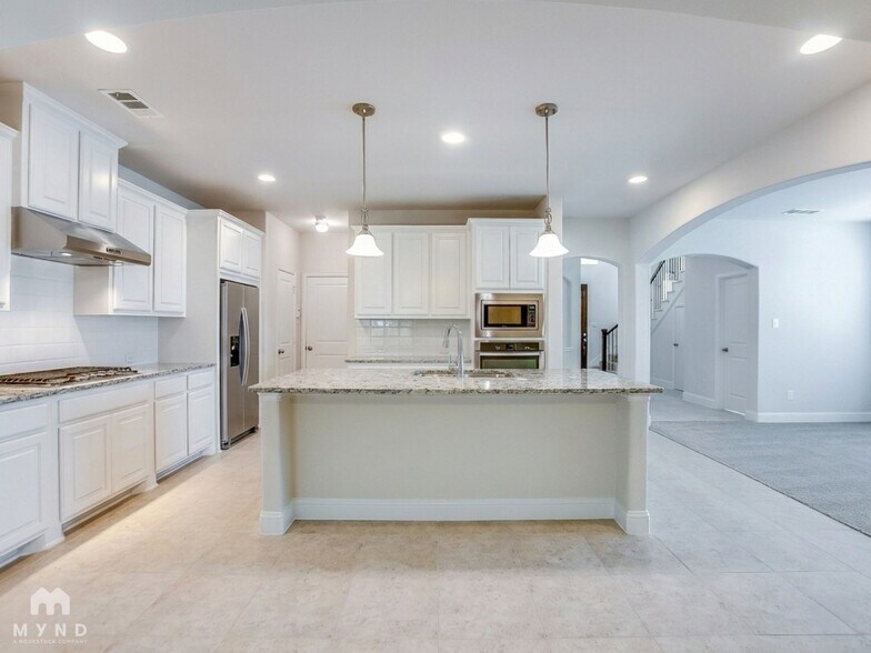 Building Photo - 3301 Damsel Sauvage Ln