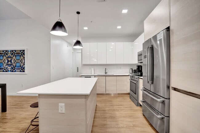 Building Photo - 1220 17th St