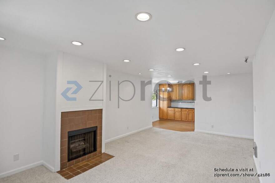 Building Photo - 400 Ortega Ave