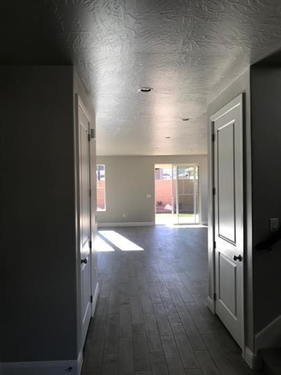 Building Photo - 3292 E 5 Bed/4 Bath