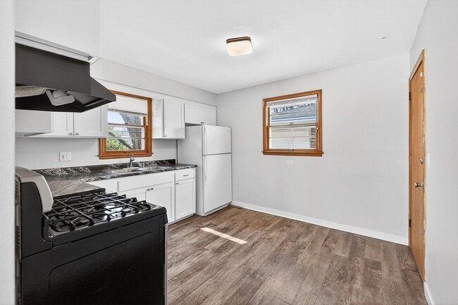 Building Photo - 5844 Washburn Ave S