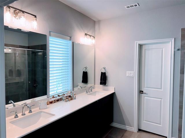 Building Photo - 639 Point Vista Dr