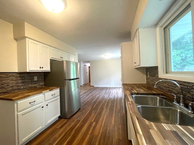 Building Photo - 13905 15 Mile Rd