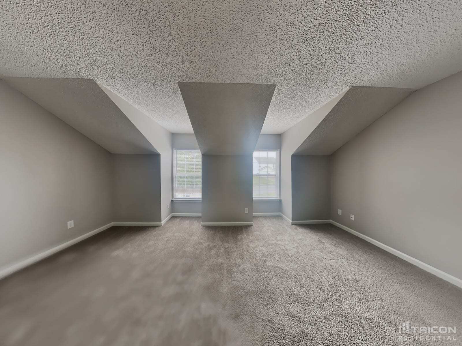 Building Photo - 637 Overlook Rd