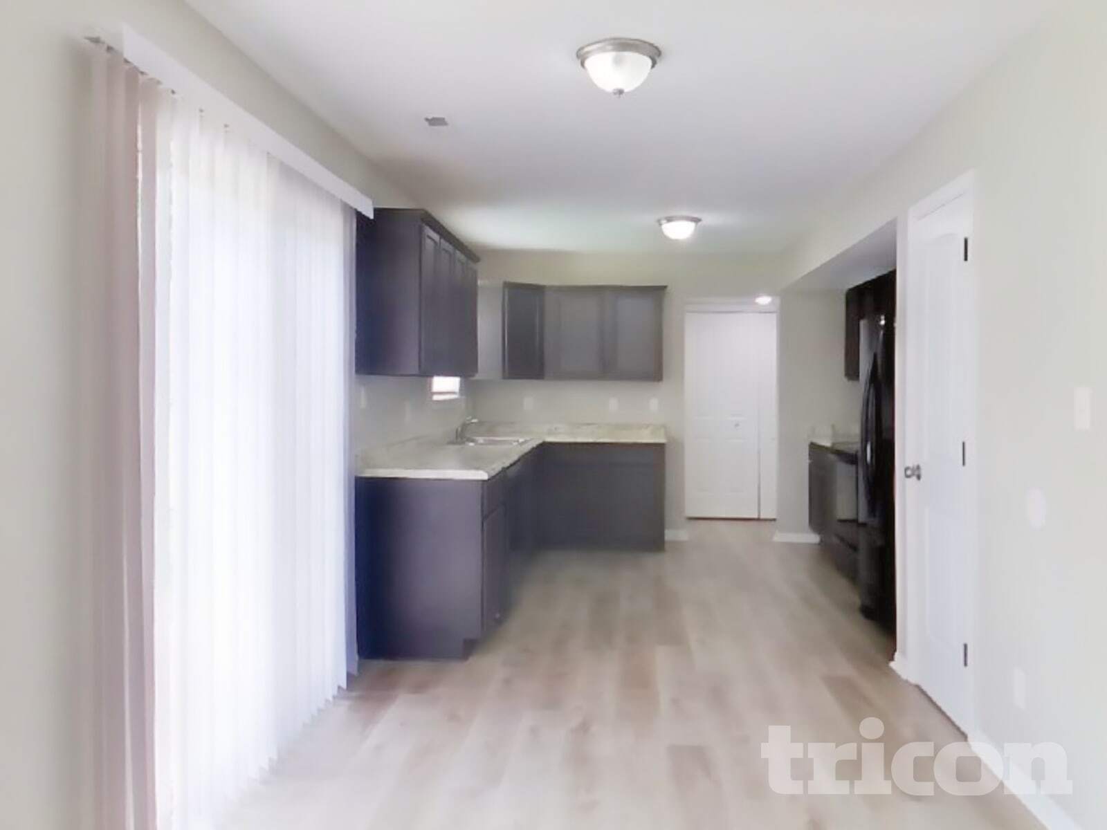 Building Photo - 1582 Tulip Ct