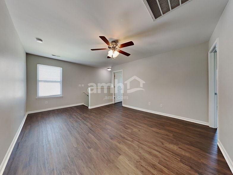 Building Photo - 259 Flanders Dr