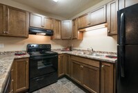 Bismarck, ND Newgate Apartments | Kitchen - Newgate