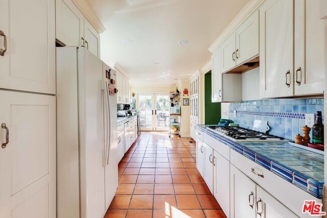 Building Photo - 3024 Angus St