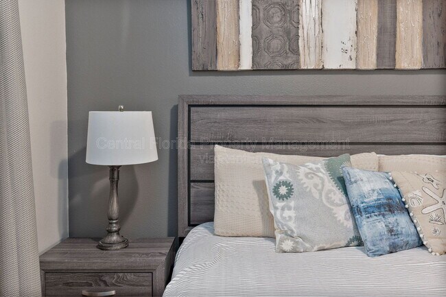 Building Photo - 5552 Misty Oak Cir