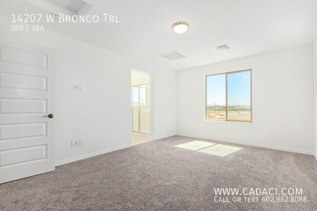 Building Photo - 14207 W Bronco Trl
