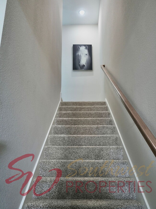 Building Photo - FULLY FURNISHED, close to campus 3 bedroom 2.5 bath Cowboy Casita!