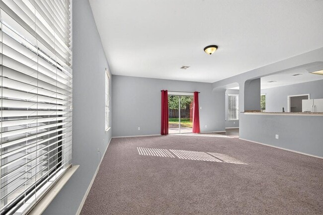 Building Photo - 2200 Ezra Ct
