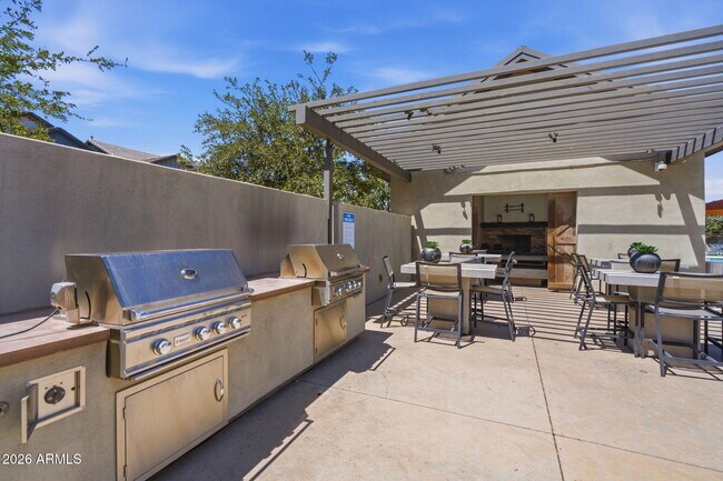 Building Photo - 674 W Flintlock Way