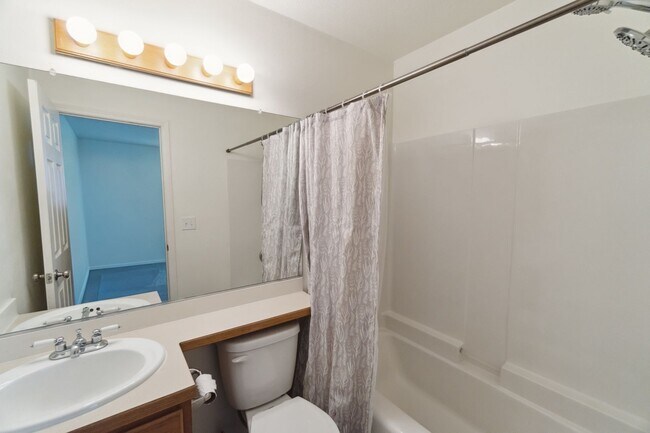 Building Photo - Recently Updated Single Family Home on Spo...