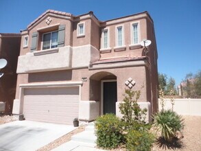Building Photo - Beautiful 2 Story Home in Mountains Edge.