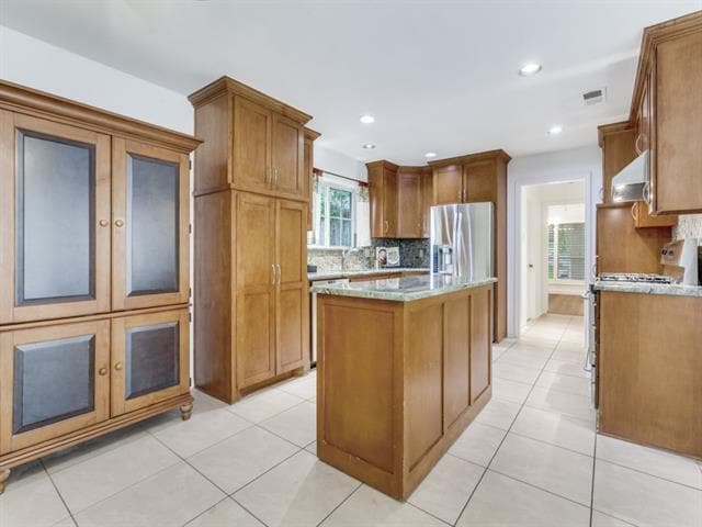 Building Photo - 6608 Robin Willow Ct