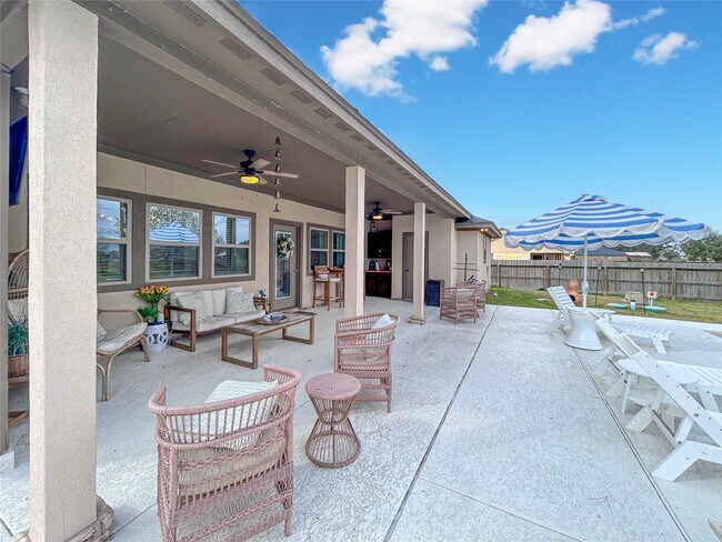 Building Photo - 626 Sunset Trail