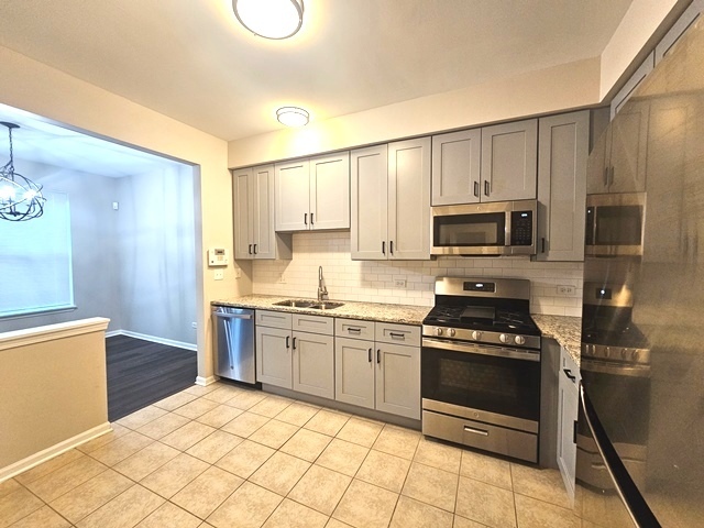 Building Photo - 2805 Vernal Ln
