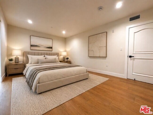 Building Photo - 1146 Hacienda Pl