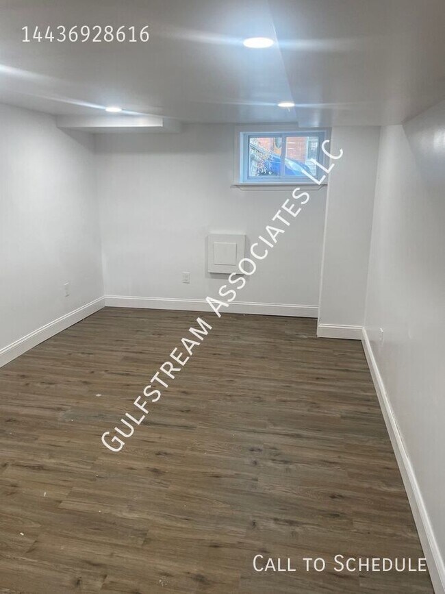 Building Photo - 154 N Ellwood Ave