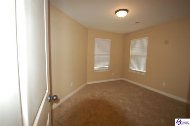 Building Photo - 101 Vineland Pkwy Dr