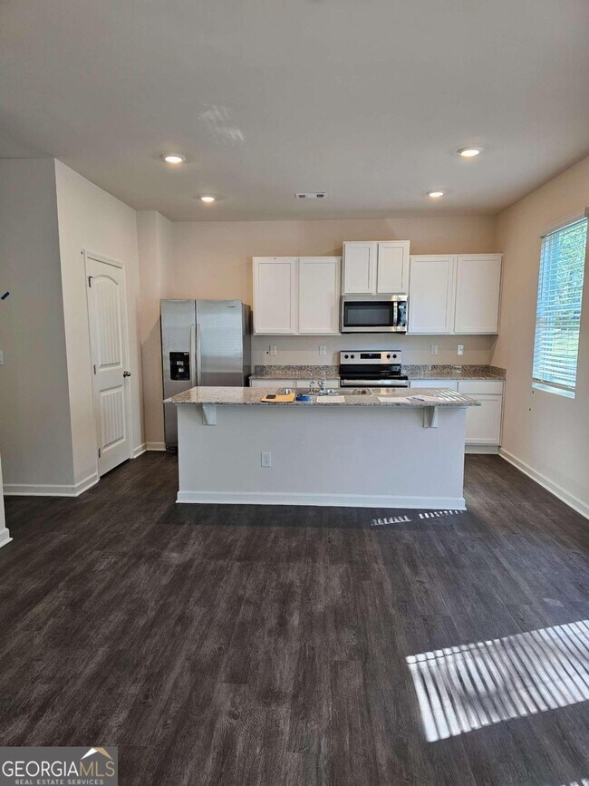 Building Photo - 45 Embry Blvd