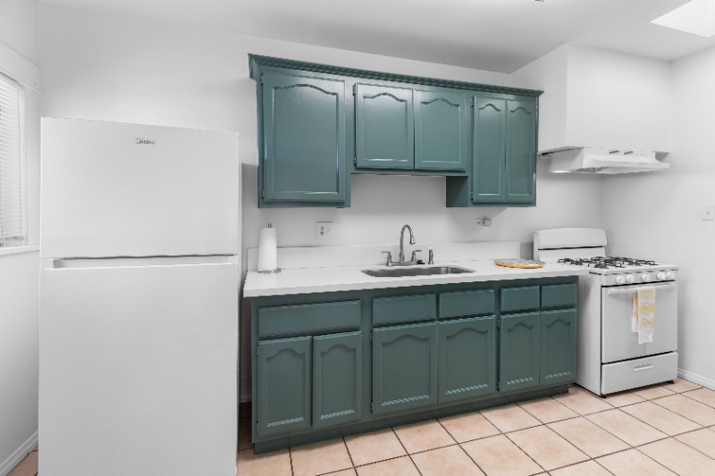 Building Photo - 1541 Linden Ave