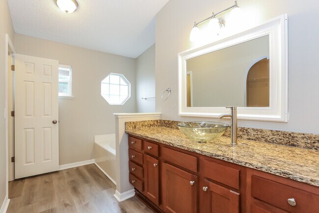 Building Photo - 10415 Song Sparrow Ln