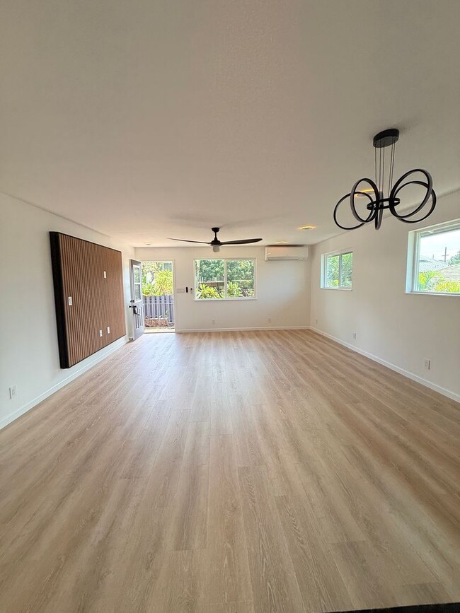 Building Photo - 1005 Belser St