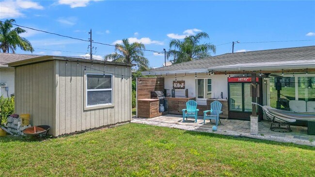 Building Photo - 604 Spencer Ave