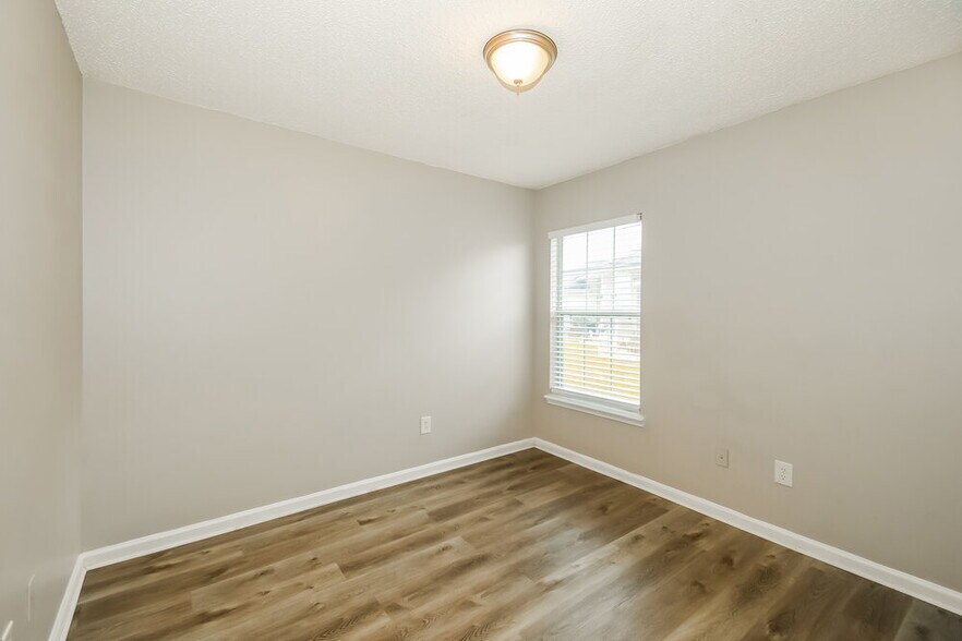 Building Photo - 3794 Blackthorn Ct