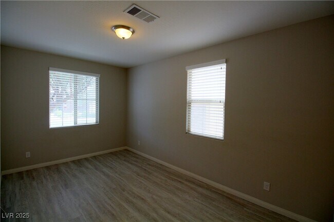 Building Photo - 4120 Free Bird Crest Ave