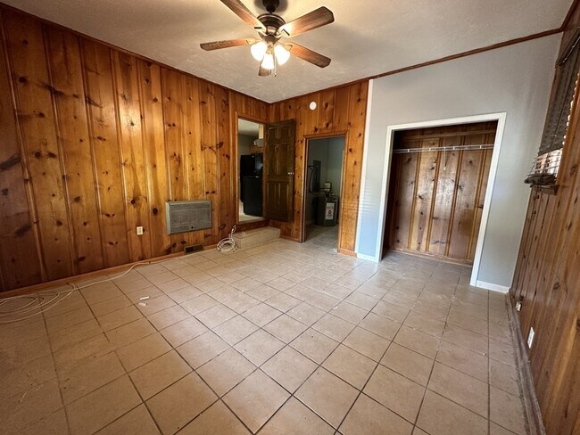 Building Photo - 3309 Kavanaugh Cir NW
