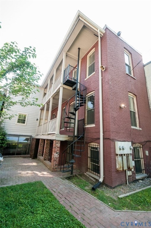 Building Photo - 407 W Clay St