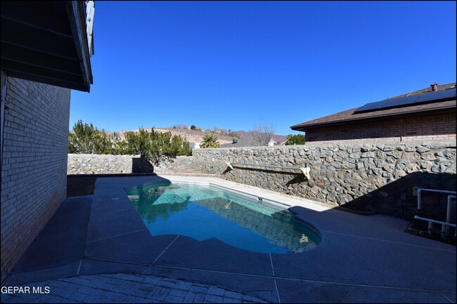 Building Photo - 6553 Brisa Del Mar Dr