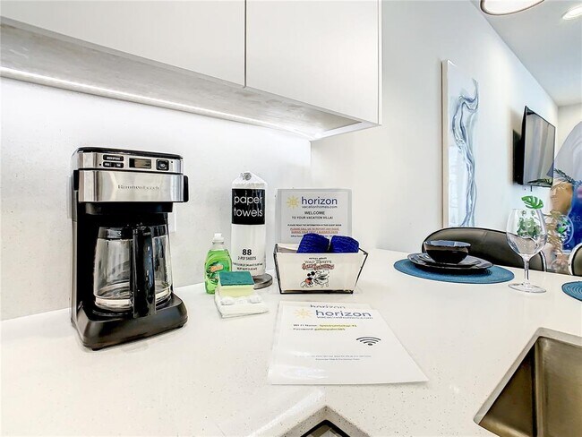 Building Photo - 17230 Blessing Dr