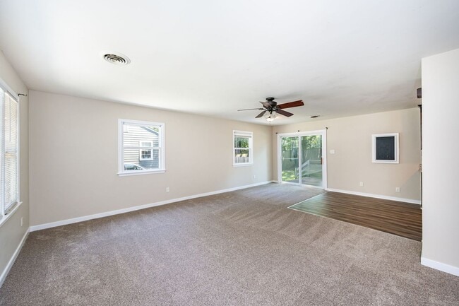 Building Photo - Chesterfield Ranch Home Available