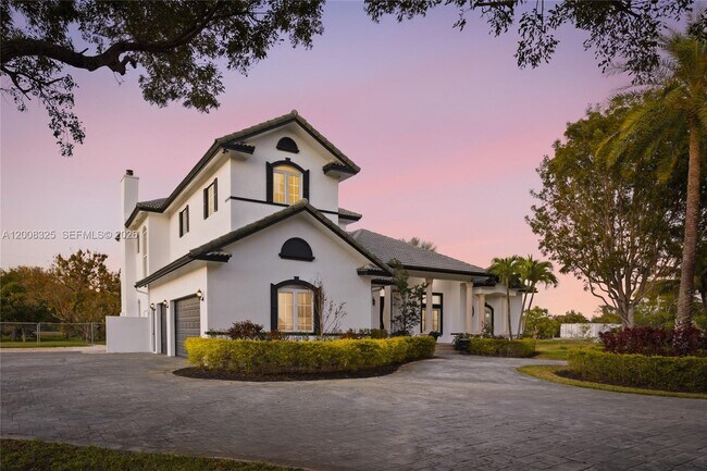 Building Photo - 20401 SW 48th Pl