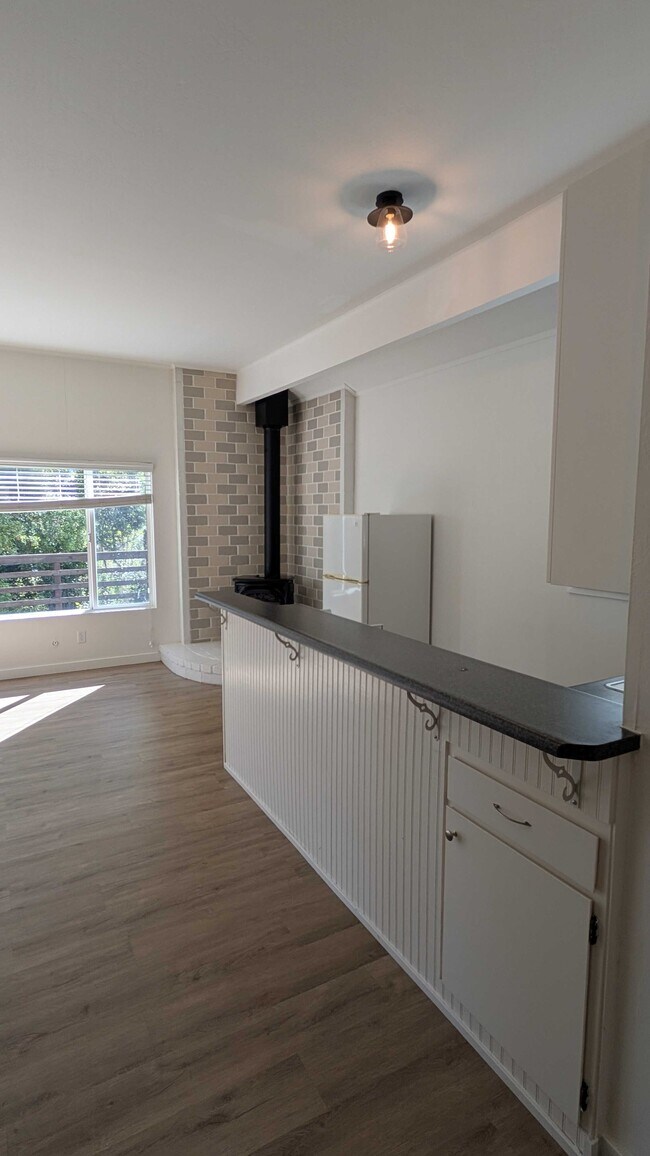 Building Photo - 541 Mason St