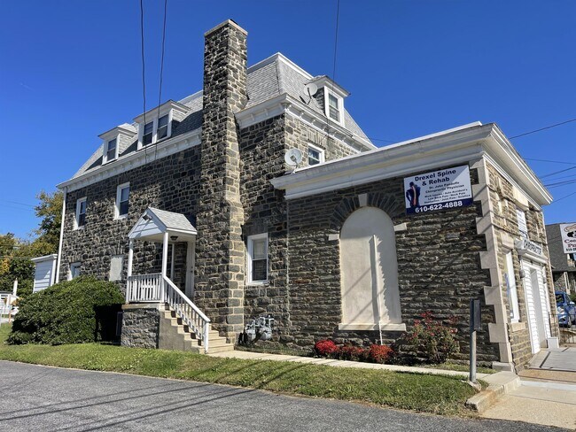 Building Photo - 3407 Garrett Rd