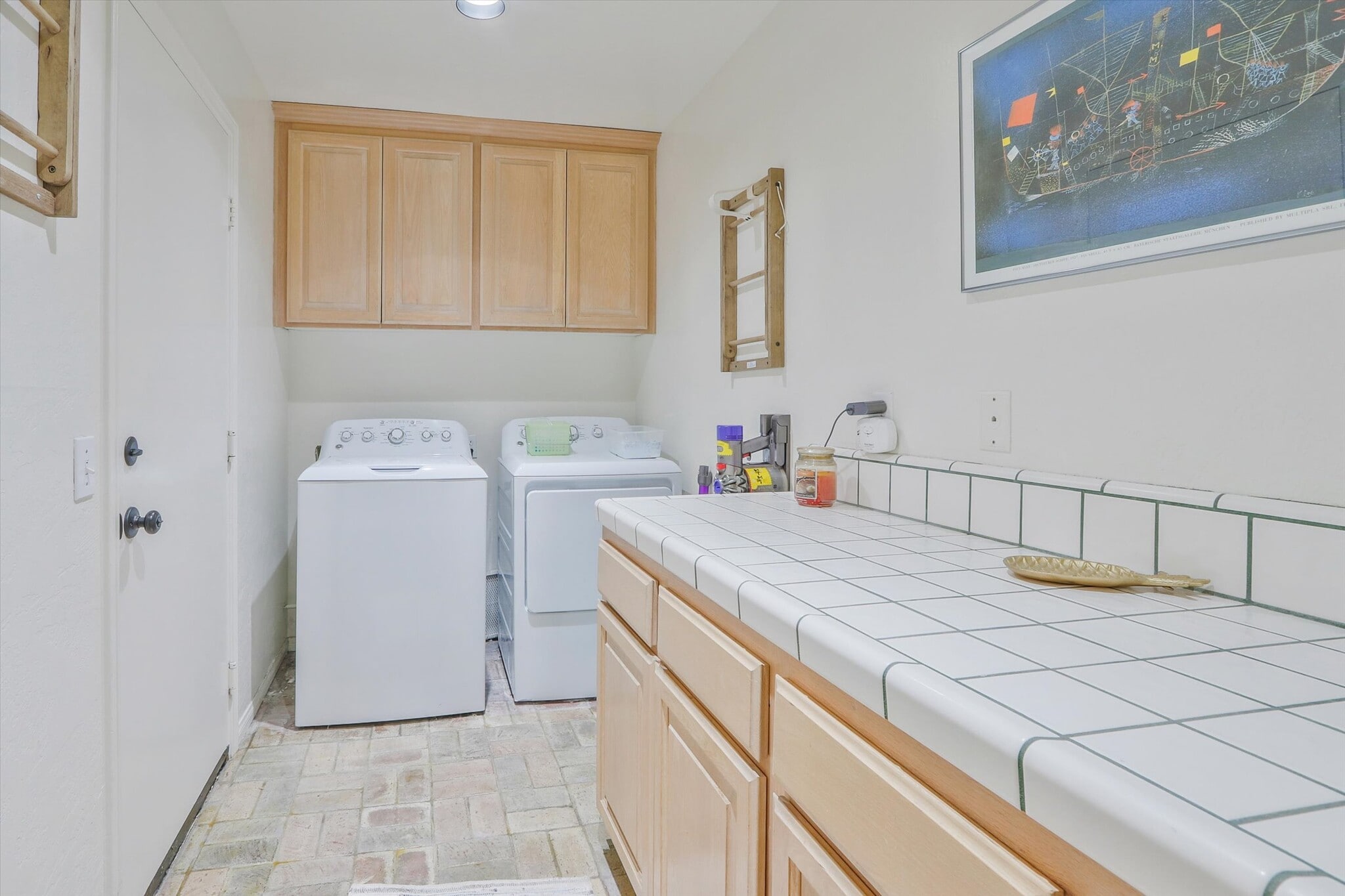 Building Photo - 15549 Vista Vicente Dr